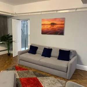  Apartment Entire In United Kingdom